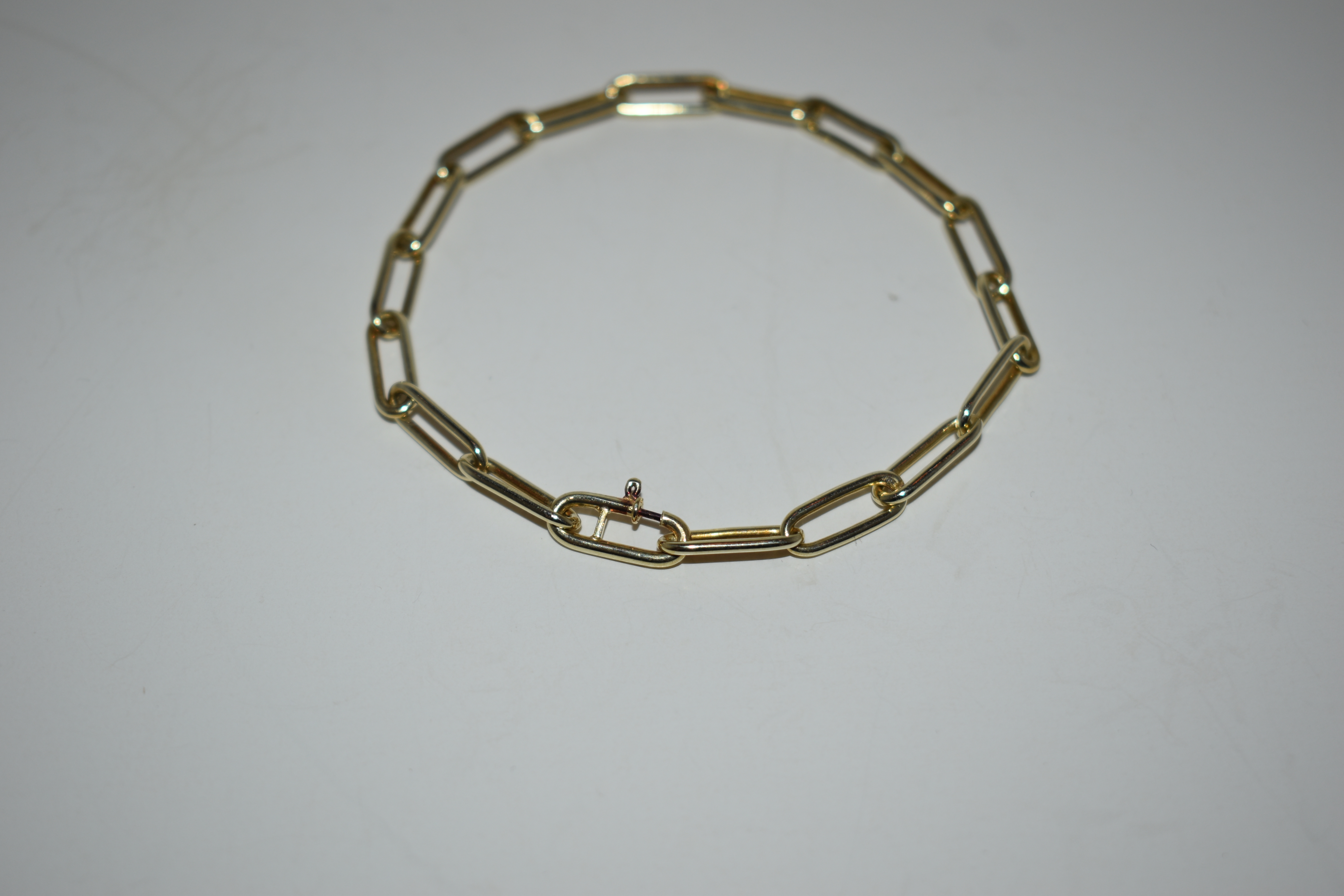 Gouden Closed for ever armband