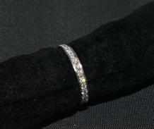 Witgouden alliance ring met briljant