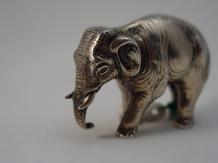 Zilveren afrikaanse olifant